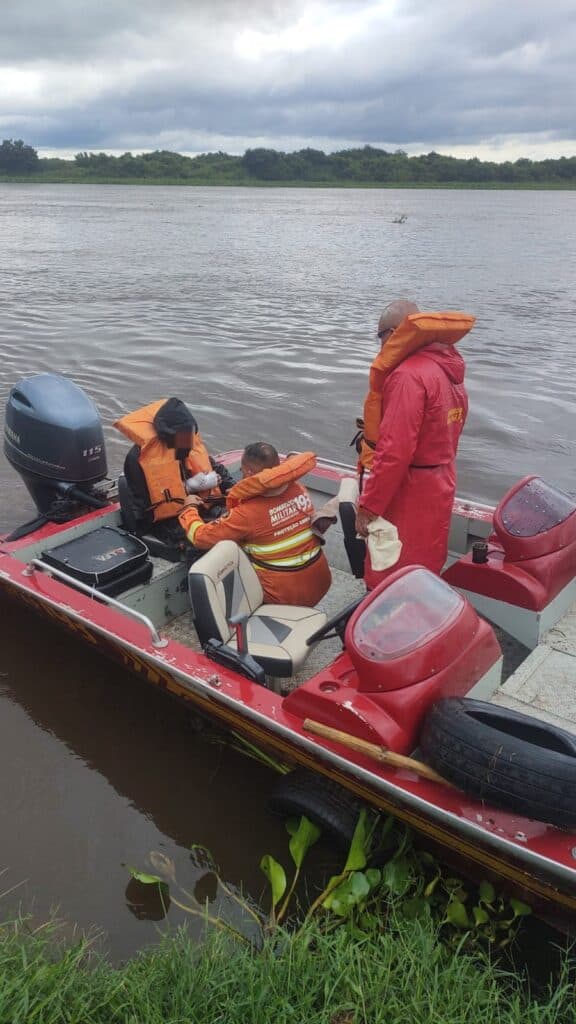 Prontidão Total: Corpo de Bombeiros Militar Salva Vítimas em Região de Difícil Acesso no Amolar