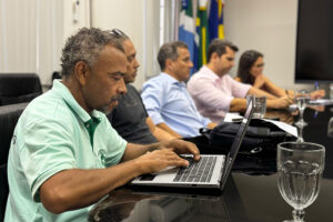 Prefeitura de Corumbá Analisa Reivindicações da Educação em Reunião com o Simted