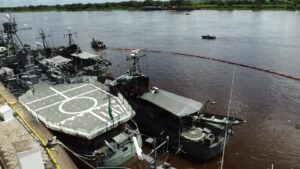 Exercício de Vazamento de Óleo no Rio Paraguai: Marinha Treina Resposta a Emergências Ambientais