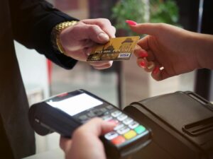 CARTÃO DE CRÉDITO: Os 12 Melhores em 2025: Cashback, Milhas e Anuidade Zero