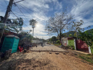Prefeitura de Corumbá dá sequência à implantação de lajotamento em alamedas