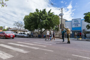 Em Corumbá, Dia do Pedestre é marcado por simulação da visão infantil no trânsito