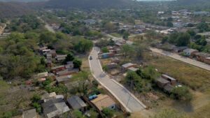 Prefeitura amplia manutenção viária; executa lajotamento e recuperação de pavimento