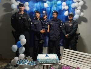 Polícia Militar participa de aniversário e realiza sonho de menina de 4 anos em Sonora