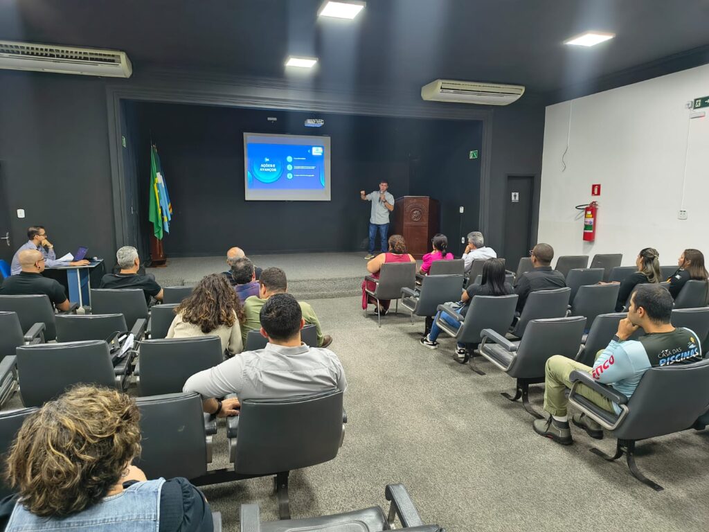 Empresários de Corumbá recebem orientações sobre pregão eletrônico e novas regras de licitação