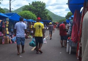 Feira livre de domingo é suspensa em Corumbá por causa do feriado de Finados