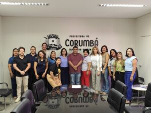 Prefeito empossa novos membros do COMPED para o biênio 2025-2027