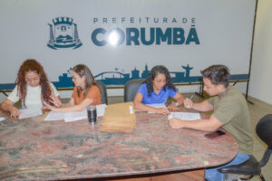 Prefeitura de Corumbá dá posse a mais 23 aprovados em concurso público