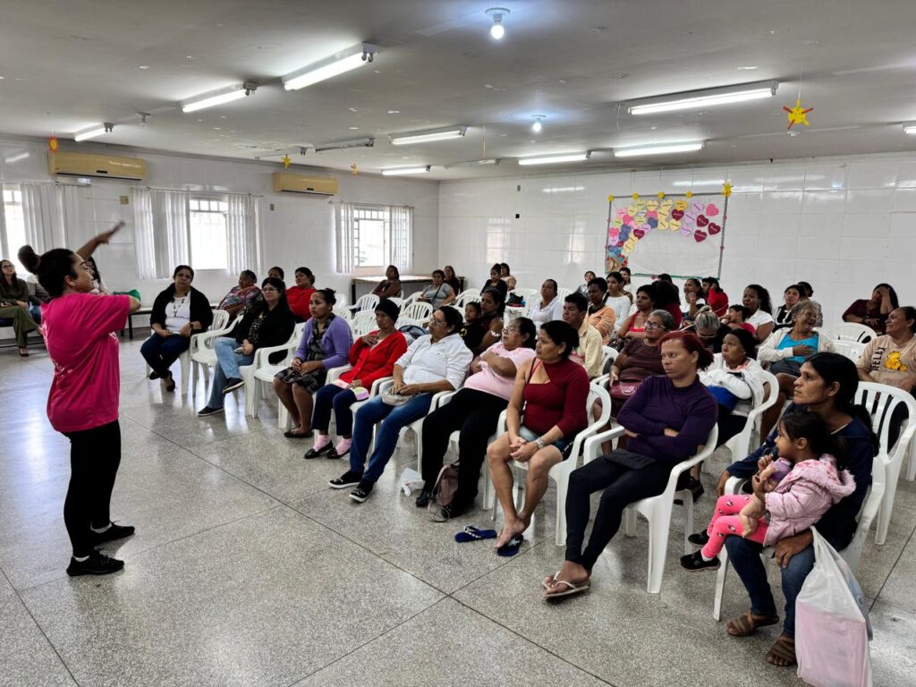 Saúde leva serviços durante encontro mensal do Bolsa Família no Cras I