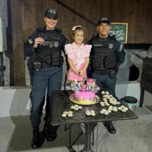 Polícia Militar participa de aniversário de fã mirim em Alcinópolis