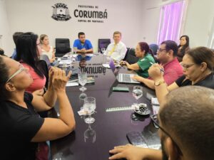 Corumbá Discute Enquadramento de Profissionais da Educação em Reunião com Sindicato