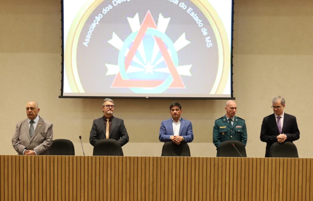 Delegado-Geral participa de seminário sobre direito policial em Mato Grosso do Sul