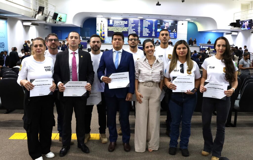 Câmara Municipal de Campo Grande Reconhece Policias Civis com Moção de Congratulação