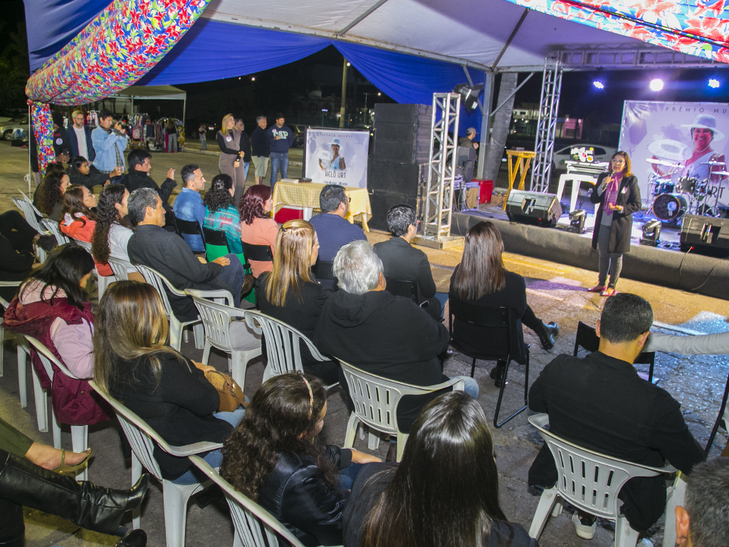 Corumbá Celebra a Contribuição Feminina com o Prêmio Helô Urt