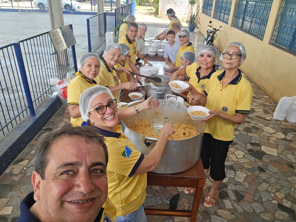 Solidariedade em Corumbá: Lions Clube Distribui Mais de 200 Refeições no Bairro Cervejaria