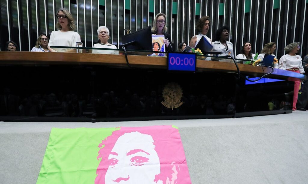 Desigualdade de Gênero na Política: Um Desafio Persistente em 2026